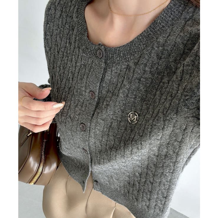 Meiru ロゴモチーフケーブルショートニットカーディガン | JUNOAH | 詳細画像12 