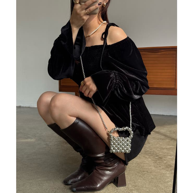 ブラック | シャーリングベロア肩リボンブラウス | JUNOAH