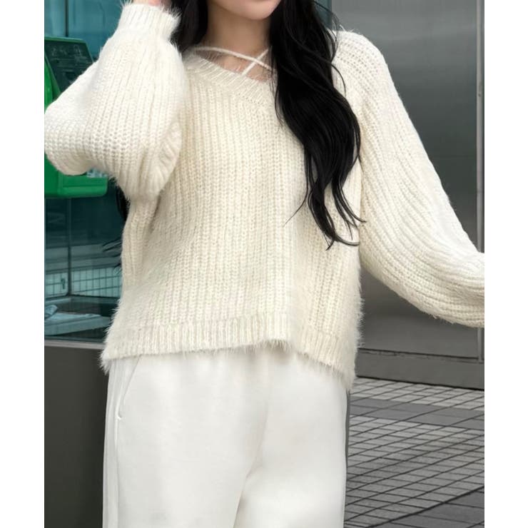 アイボリー | クロスデザインショート丈シャギーニット | JUNOAH