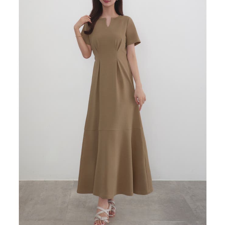 ベージュ | CENEA キーネックタックデザインワンピース | JUNOAH