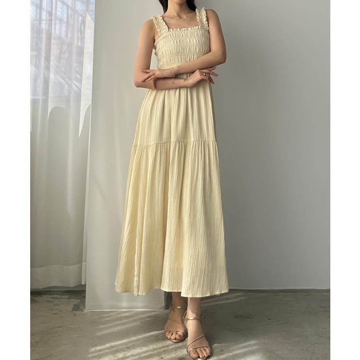 Louere フリルショルダーシャーリングキャミワンピース[品番