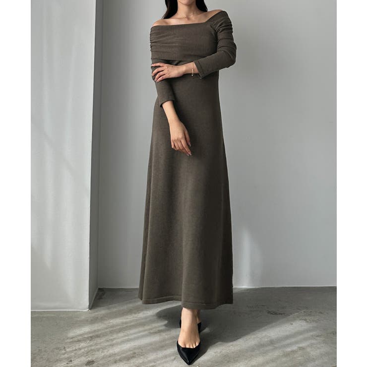 Louere アシメネックフレアニットワンピース[品番：AMTW0012647