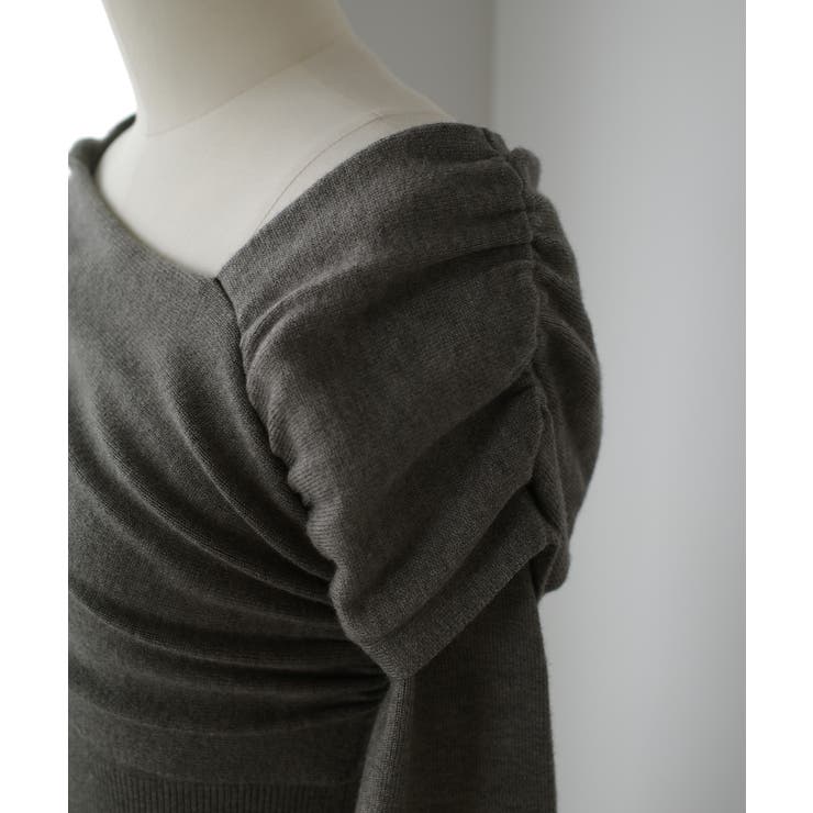 Louere アシメネックフレアニットワンピース[品番：AMTW0012647