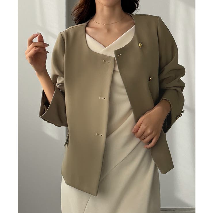 ダークベージュ | Louere ノーカラーゴールドボタンジャケット | Louere
