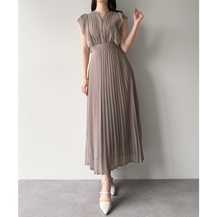 グレー | mipiarl  ラッフルピンタックプリーツワンピース | JUNOAH