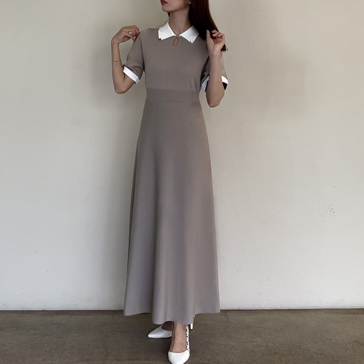 UNTITLED ヨンア着用オレンジニットワンピースとベージュ