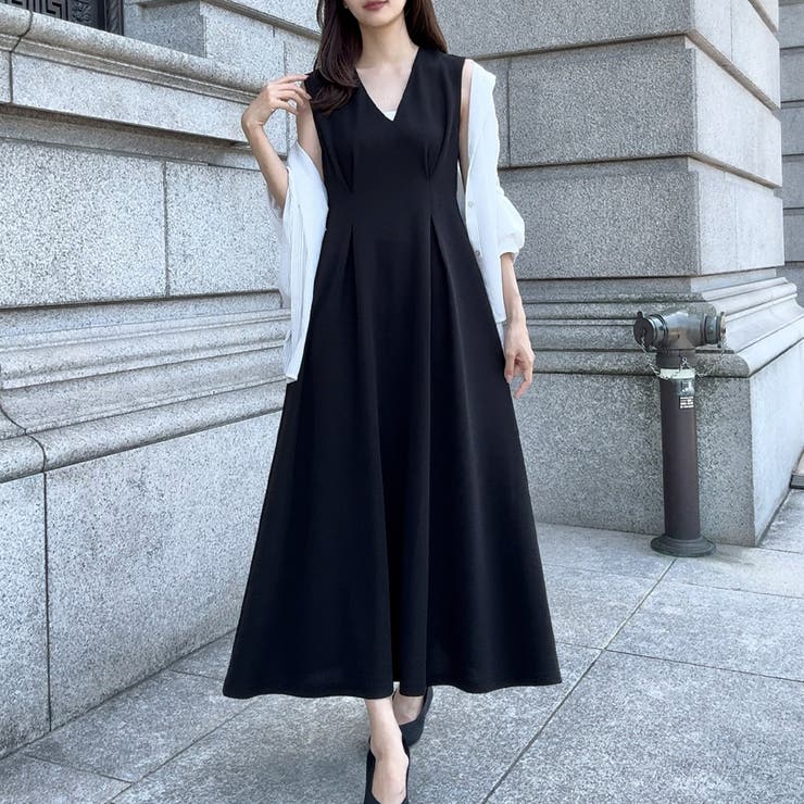 Vネックウエストマークワンピース[品番：AMTW0010593]｜JUNOAH