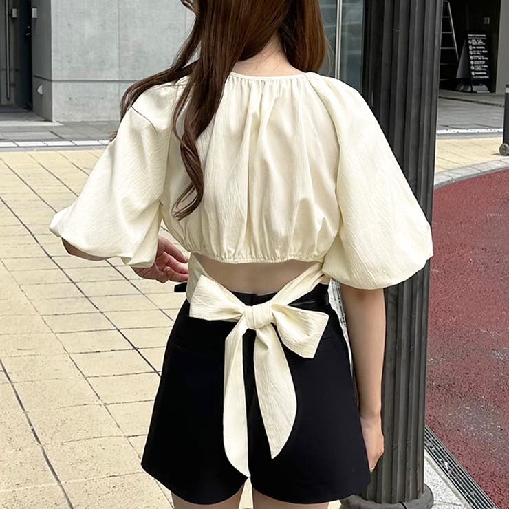 パフスリーブバックリボンショートトップス[品番：AMTW0010967