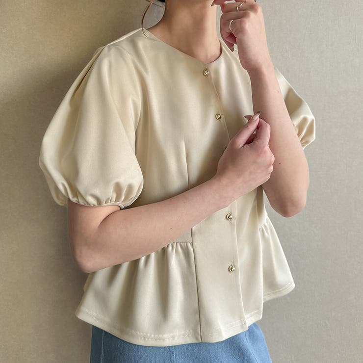 袖タック前開きペプラムブラウス[品番：AMTW0010605]｜JUNOAH