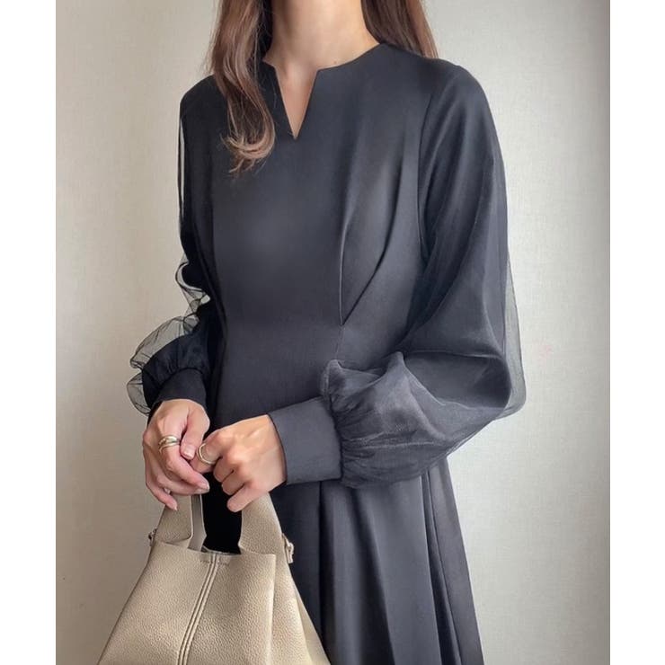 FILLOU オーガンジーレイヤードスリーブキーネックフレア