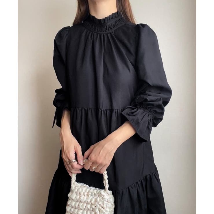 ブラック | FILLOU フリルカラーフレアワンピース | JUNOAH