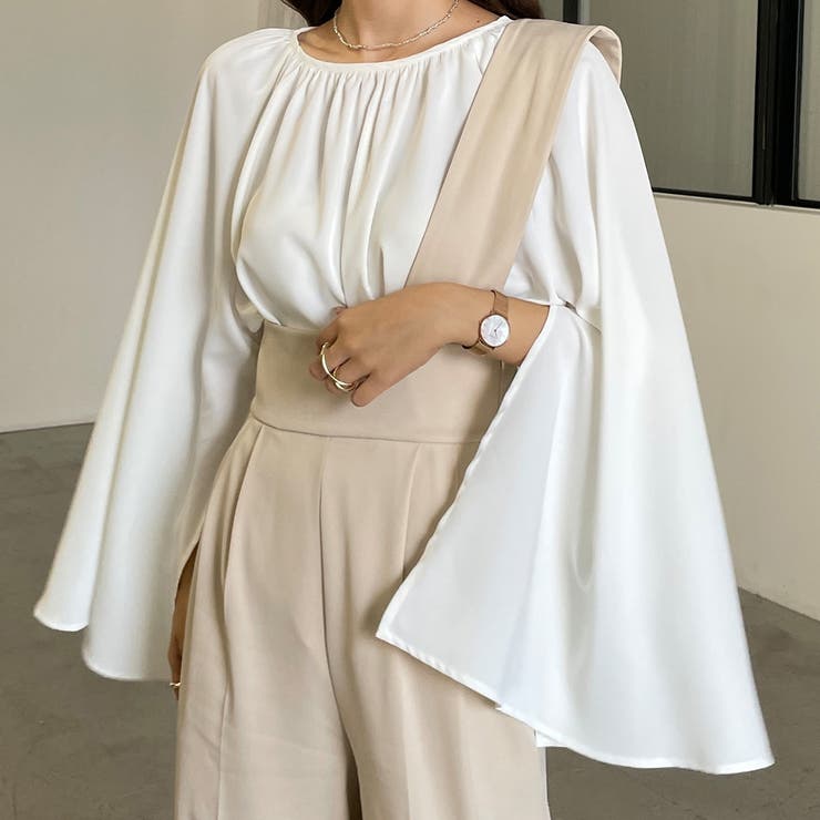 Louere フレアスリットスリーブブラウス[品番：AMTW0004483