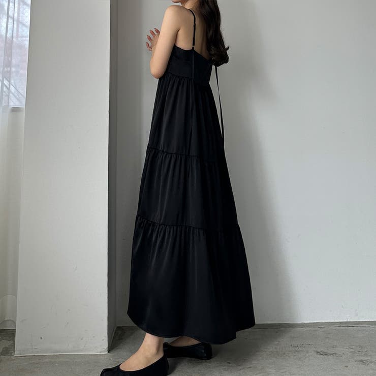 Aブラック | Louere バックストラップデザインサテンキャミワンピース | Louere