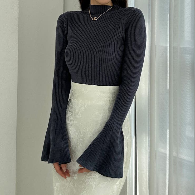 チャコール | Louere フレアスリットスリーブハイネックリブニット | Louere