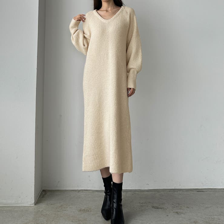 Louere Vネックボリュームニットロングワンピース[品番：AMTW0011060 
