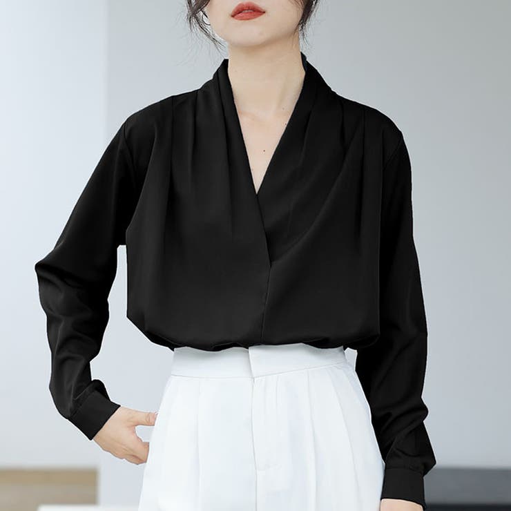 ブラック | Vネックシンプル長袖シャツ レディース トップス | Dewlily