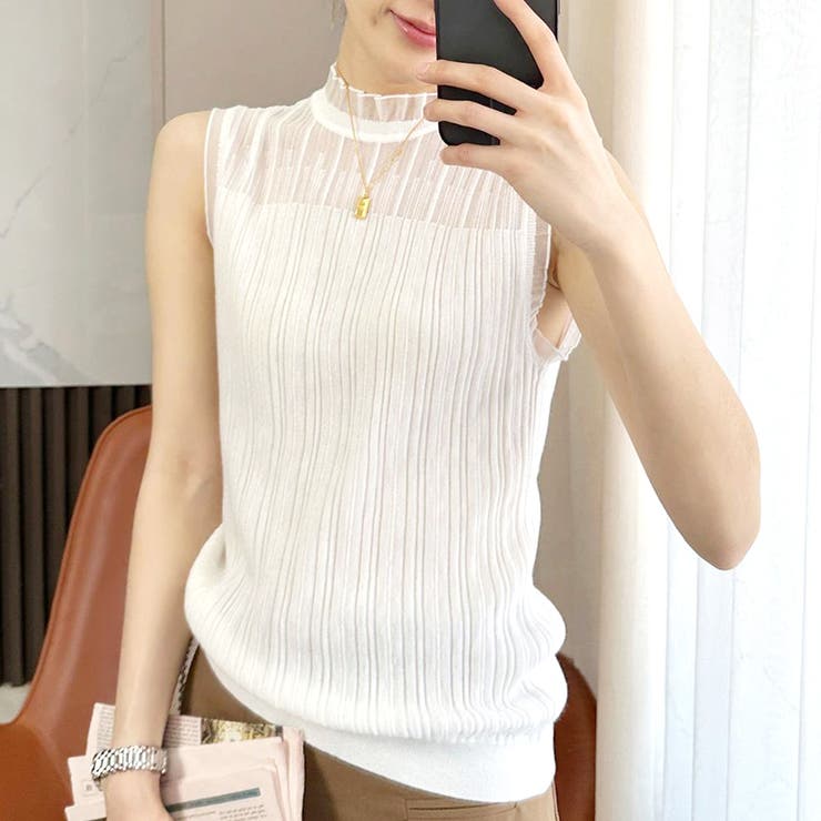 【hLM ヒューエルミュージアム】美品パール付ノースリーブニット hLM ヒューエルミュージアム】美品パール付ノースリーブニット