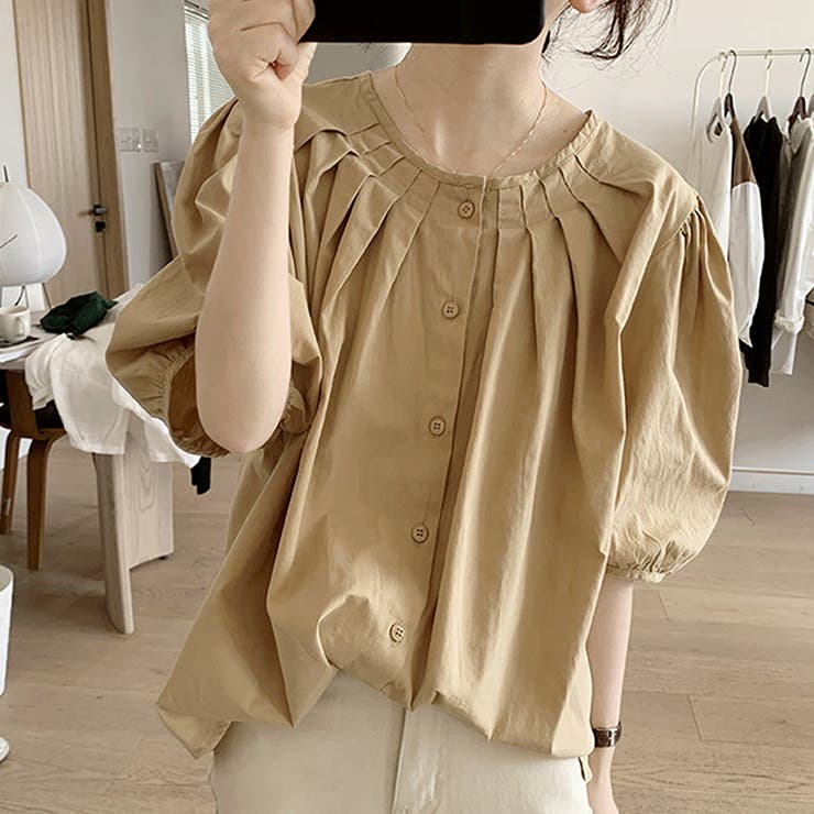 ベージュ | パフスリーブタックブラウス レディース 10代 | Dewlily