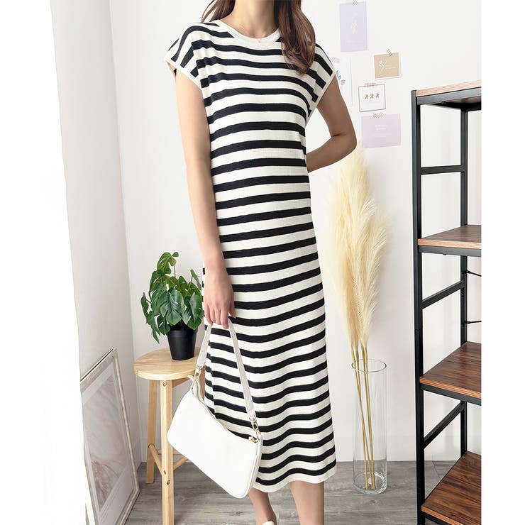 ホワイト×ブラック | ニットストレートワンピース ワンピース ニット | Dewlily