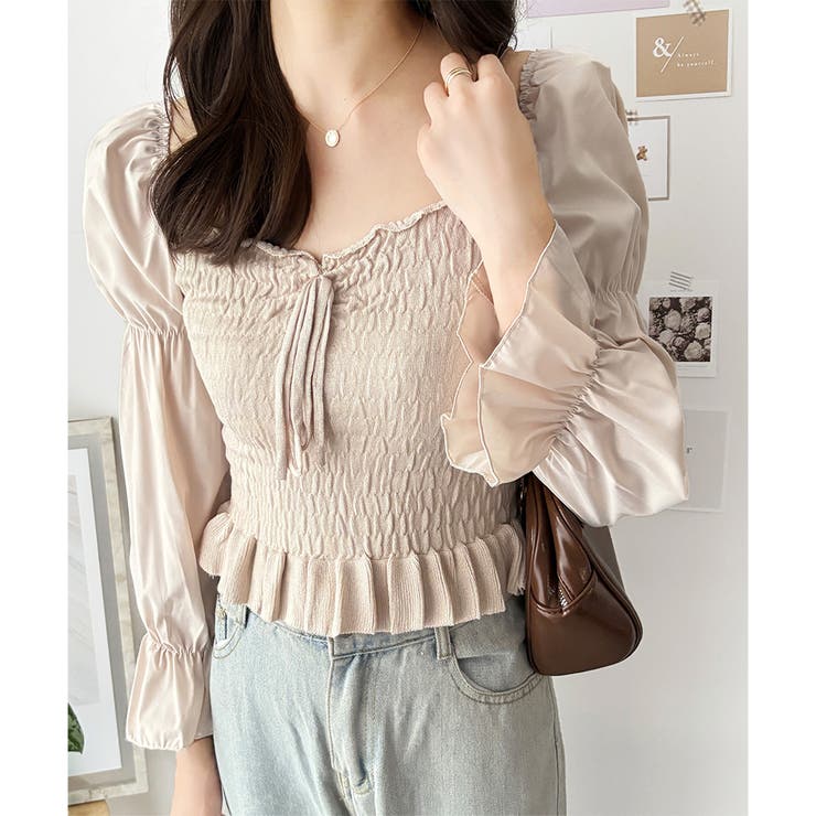 アイボリー | シャーリングパフスリーブトップス 韓国 ファッション | Dewlily