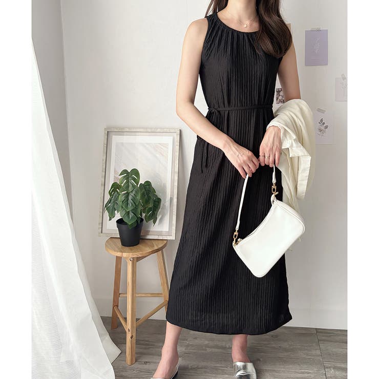 ブラック | シャーリングタッチロングワンピース ロング丈 ノースリーブ | Dewlily