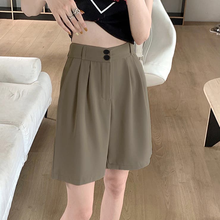 ベージュ | タック入りショートパンツ レディース ボトムス | Amulet