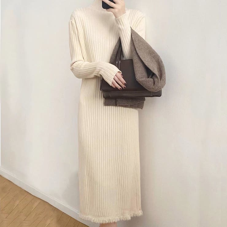 アイボリー | フリンジニットワンピース 秋 冬 | Amulet