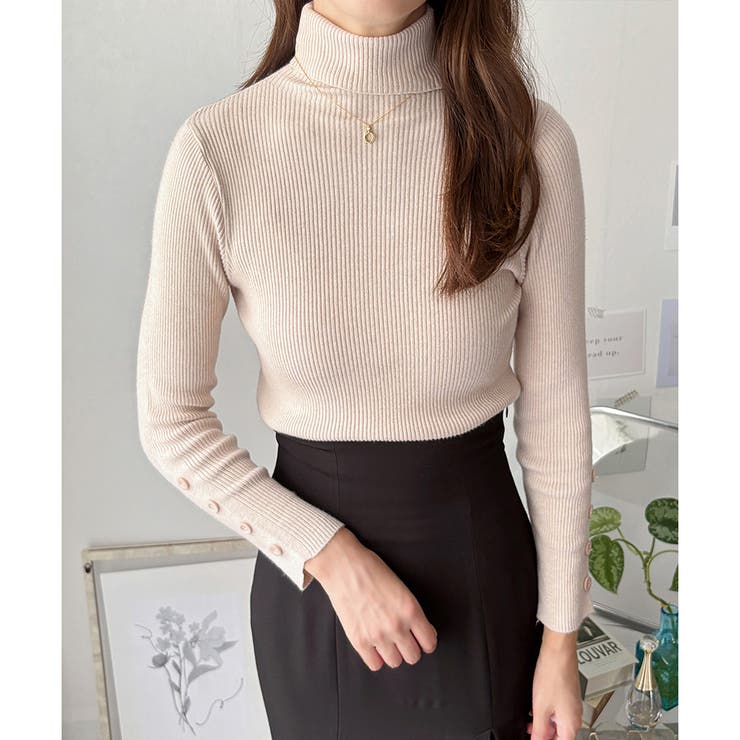 ベージュ | 袖ボタンリブタートルニット レディース 長袖 | Amulet