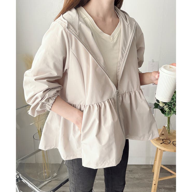 ギャザー切り替えフードブルゾン レディース アウター | Amulet | 詳細画像20 