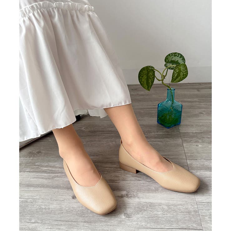 ベージュ | スクエアトゥローヒールパンプス おしゃれ レディース | Amulet