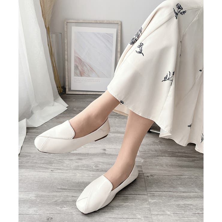 ホワイト | スクエアトゥフラットシューズ レディース 楽ちん | Amulet