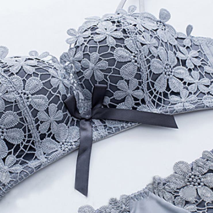 下着 ランダム刺繍フラワー ノンワイヤーブラ＆ショーツセット[品番