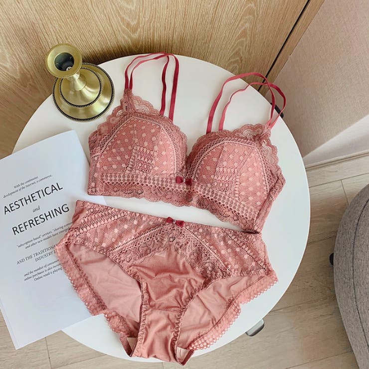 大人気❤️キュートフローレンス❤️上下セット❤️全2色❤️紐パン❤️グラマーサイズあり❤️ 大人気❤️キュートフローレンス❤️上下セット❤️全2色❤️紐