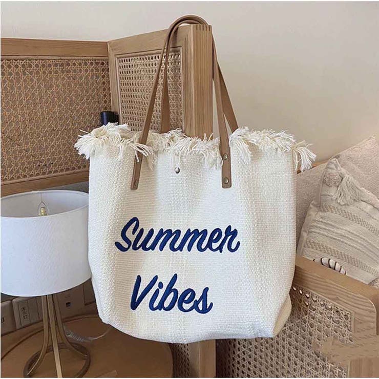 ホワイト | トートバッグ 刺繍ロゴ 大容量キャンバス フリンジ付きサマートートバッグ | And Kawaii