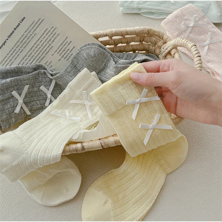 リブ編みソックス リボン付き ガーリー可愛いミドル丈靴下 | And Kawaii | 詳細画像10 