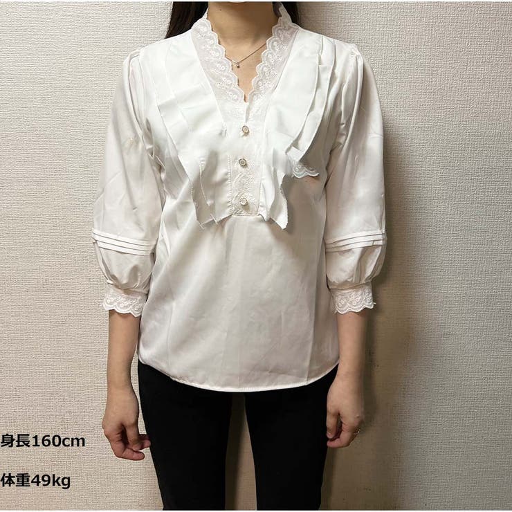 シャツ Vネック 刺繍デザインシャツ 春新作 半袖トップス ブラウス  | And Kawaii | 詳細画像3 