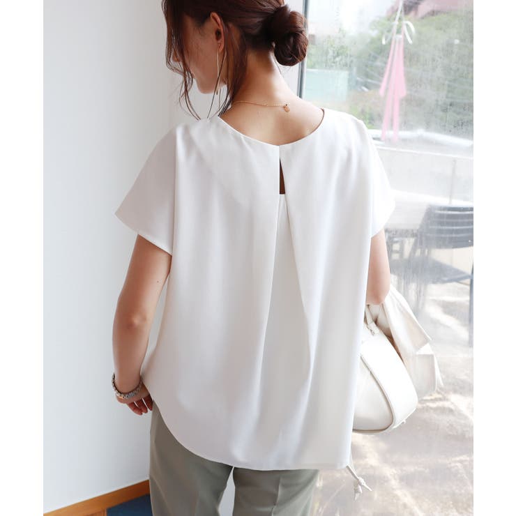 オフホワイト | 背中タック 半袖 ブラウス | andme