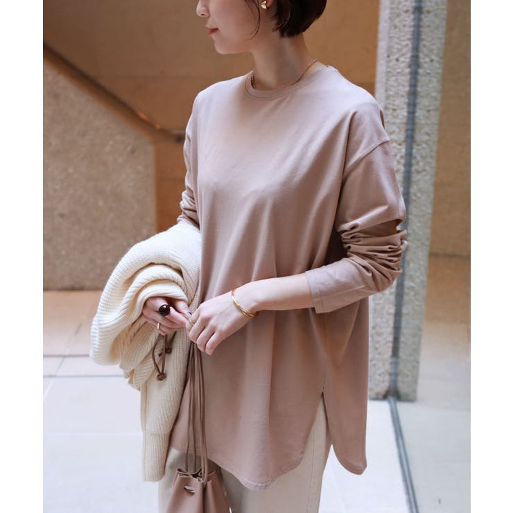 ベージュ | クルーネック ラウンドヘム 長袖Tシャツ | andme