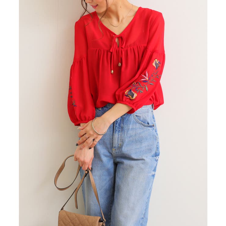 レッド | シフォン バルーン袖 ブラウス トップス 刺繍 長袖 Vネック | andme