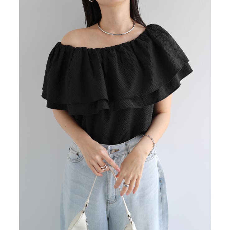 ブラック | オフショルダー フリル ブラウス | andme