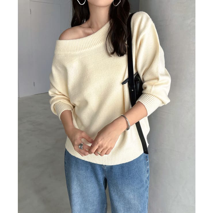 アイボリー | ボリューム袖 オフショルダー ニット | andme