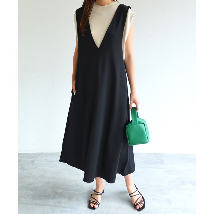 ブラック | Vネック フレア ワンピース | andme