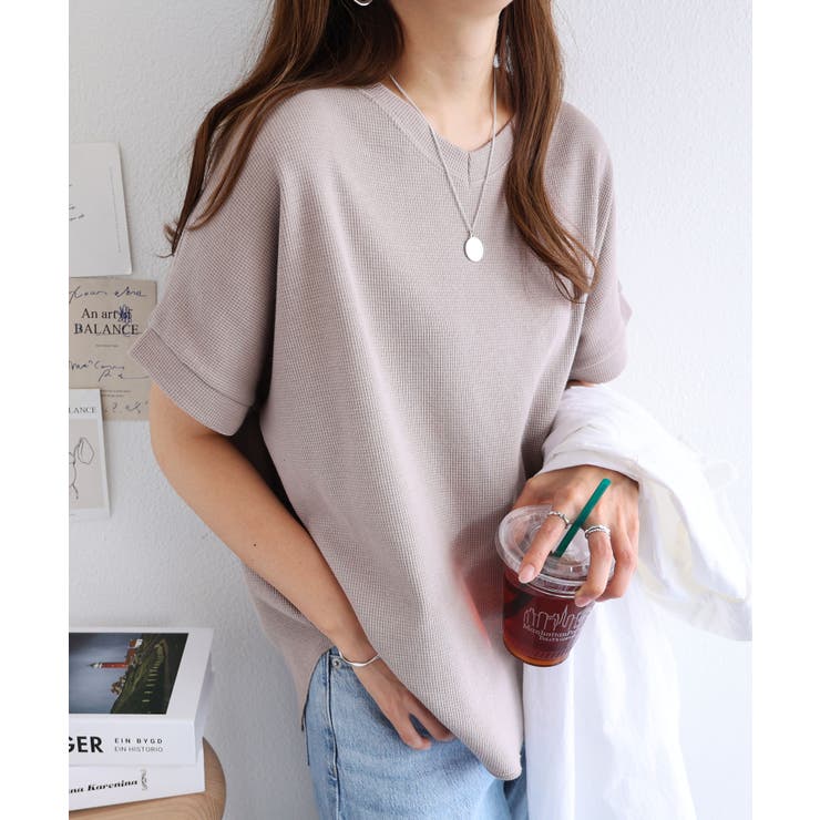 グレージュ | ワッフル Vネック Tシャツ | andme