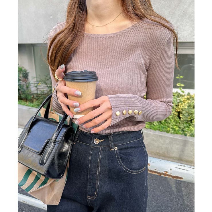 グレージュ | ゴールドボタン付き リブニット トップス | andme