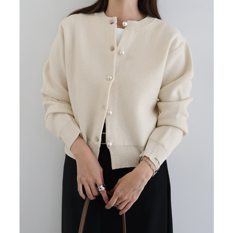 アイボリー | パールボタン 長袖 ニット | andme