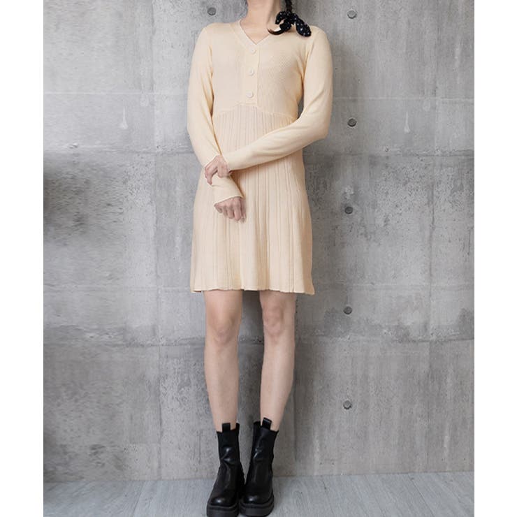 Vネックニットワンピース 飾りボタン付き | SUNSHINE CLOSET | 詳細画像9 