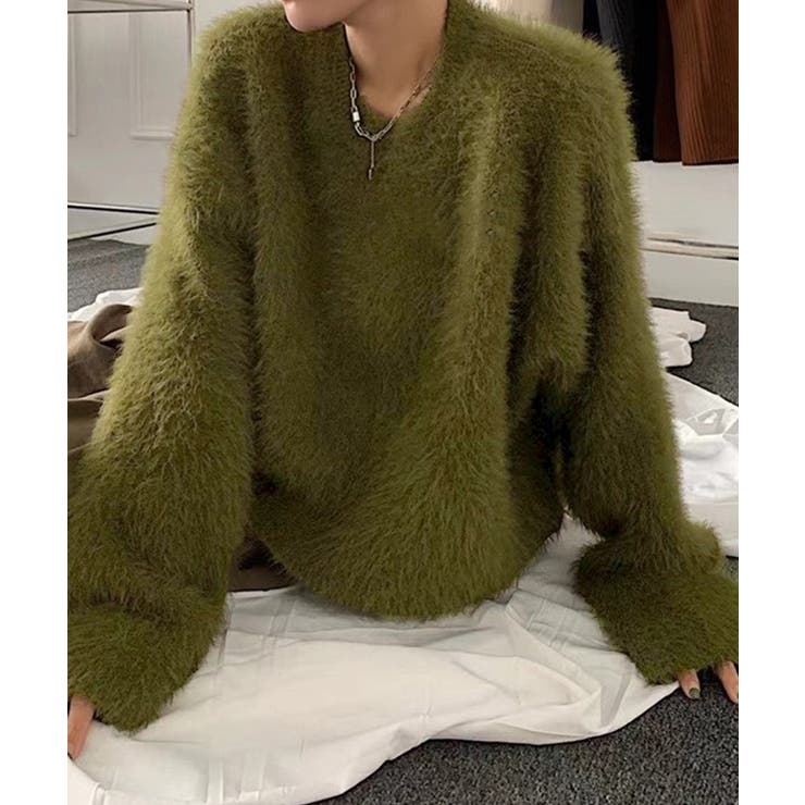 クルーネックシャギーニット