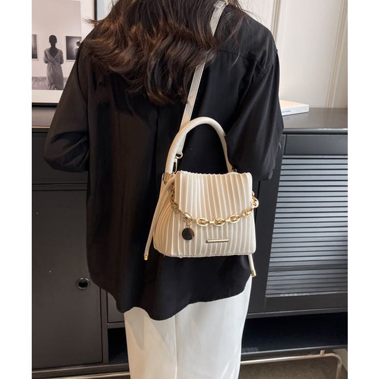 プリーツショルダーバッグ チェーン装飾 | SUNSHINE CLOSET | 詳細画像4 