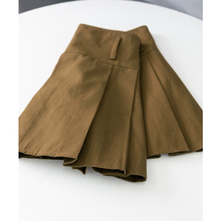 Malbon スカート グリーン プリーツ構造 軽量ストレッチ 即購入可⛳ チェリープリントマーメイドフレアスカート