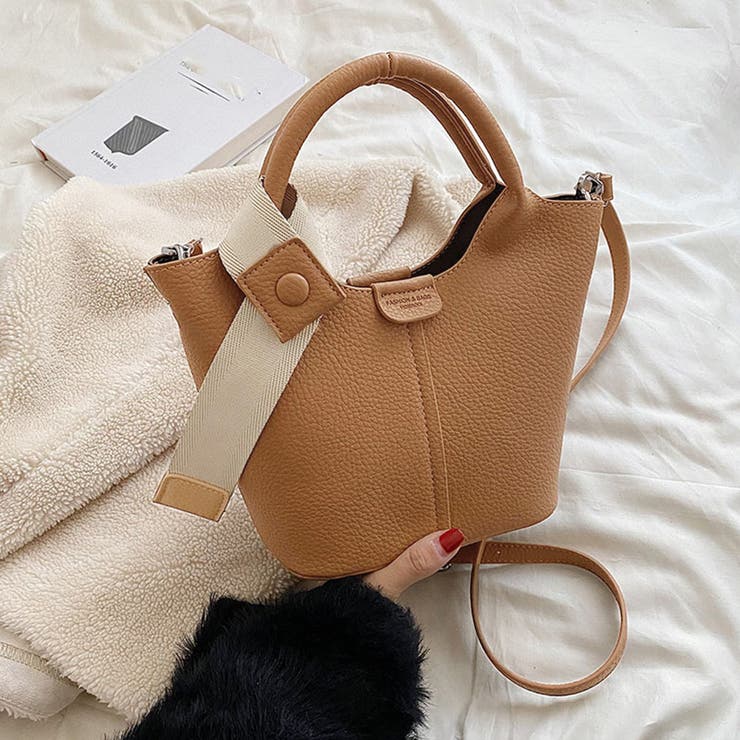 レザー バケツ型ショルダーバッグ ベージュ